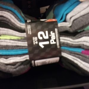 12 Pair Ladies' Socks Athletic Works Size 4-10